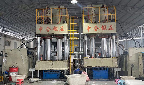 1000噸四柱液壓機(jī)（復(fù)合材料模壓、陶瓷粉末成型）