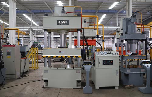 200噸液壓機(jī)哪家好？滕州液壓機(jī)哪個(gè)廠家好？