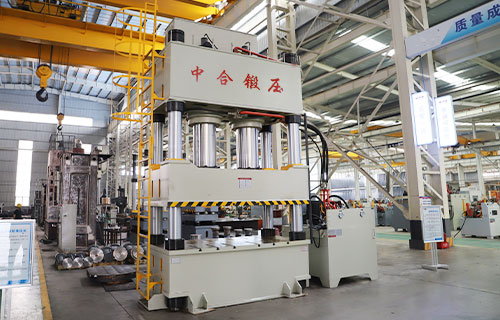 2000噸四柱液壓機(jī)性能參數(shù)深度解讀